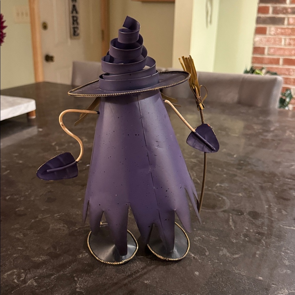 Metal Witch Figurine with Moon Hat - Picture 2 of 4